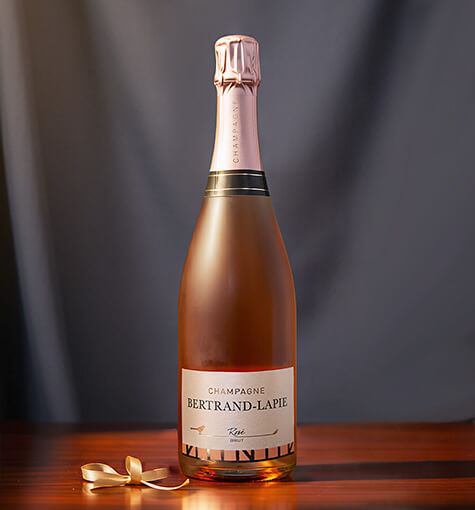 Bouteille de la Cuvée Rosé Champagne Bertrand-Lapie